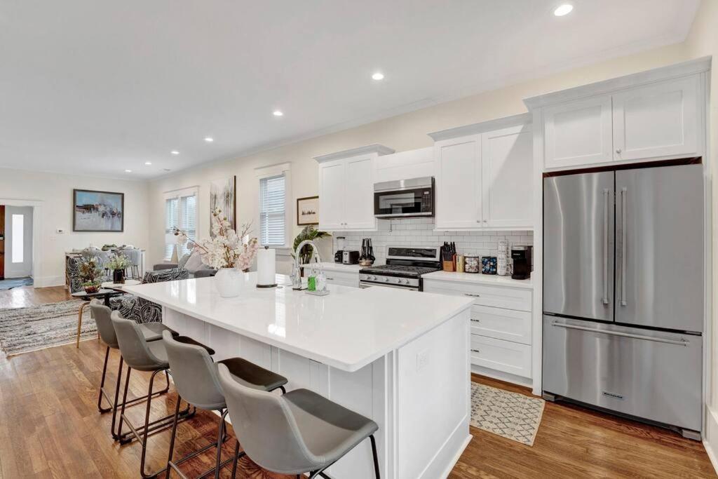 The Victorian - Elegant 3Br Home Near Overton ممفيس المظهر الخارجي الصورة